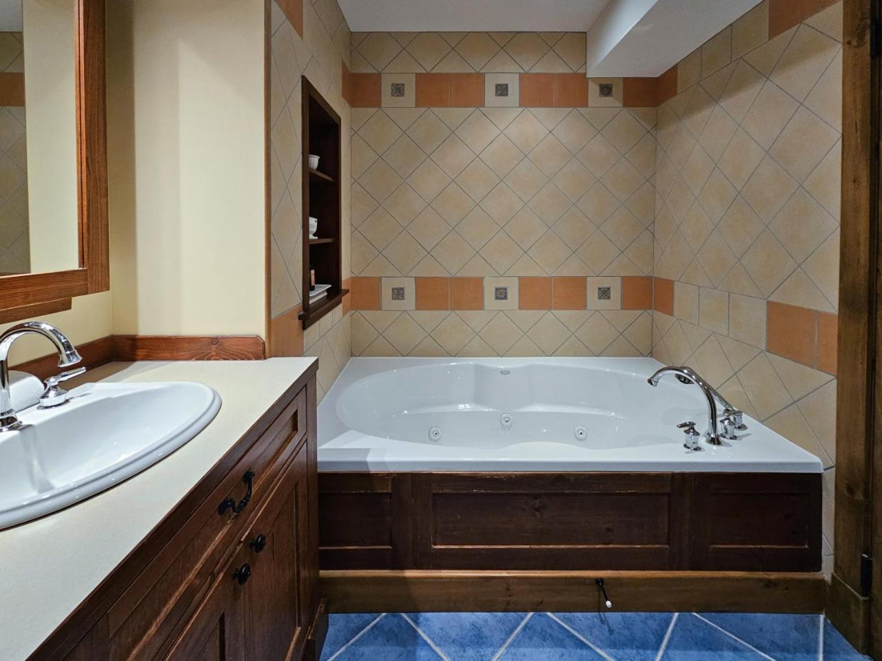 Willa Luxury Mountain Escape- Equinoxe 140-1 Mont-Tremblant Zewnętrze zdjęcie